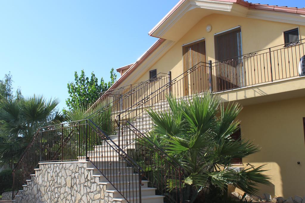 Green Park Residence Foce Varano Exterior foto